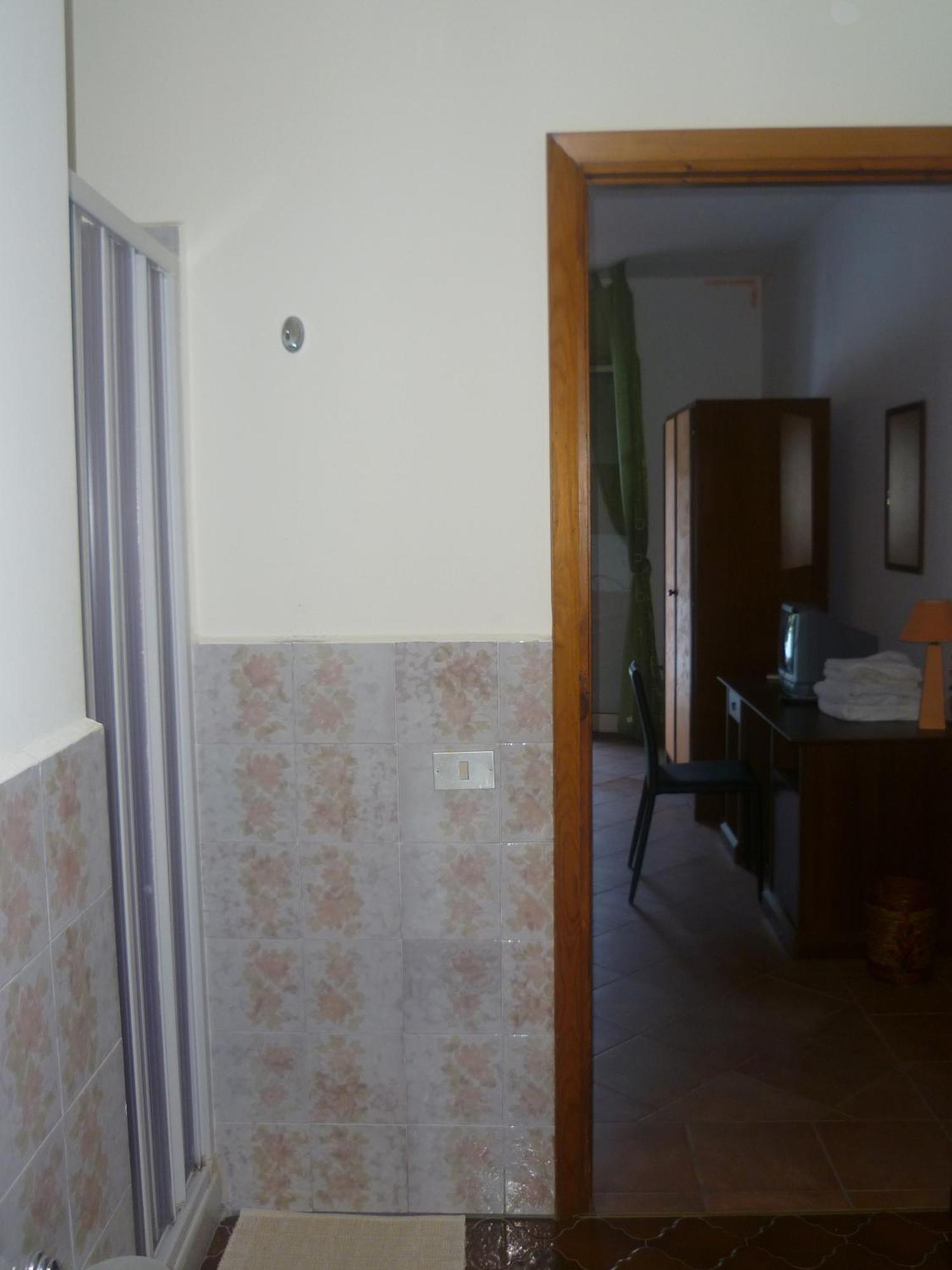 Alba Tra I Pini B&B 체팔루 객실 사진